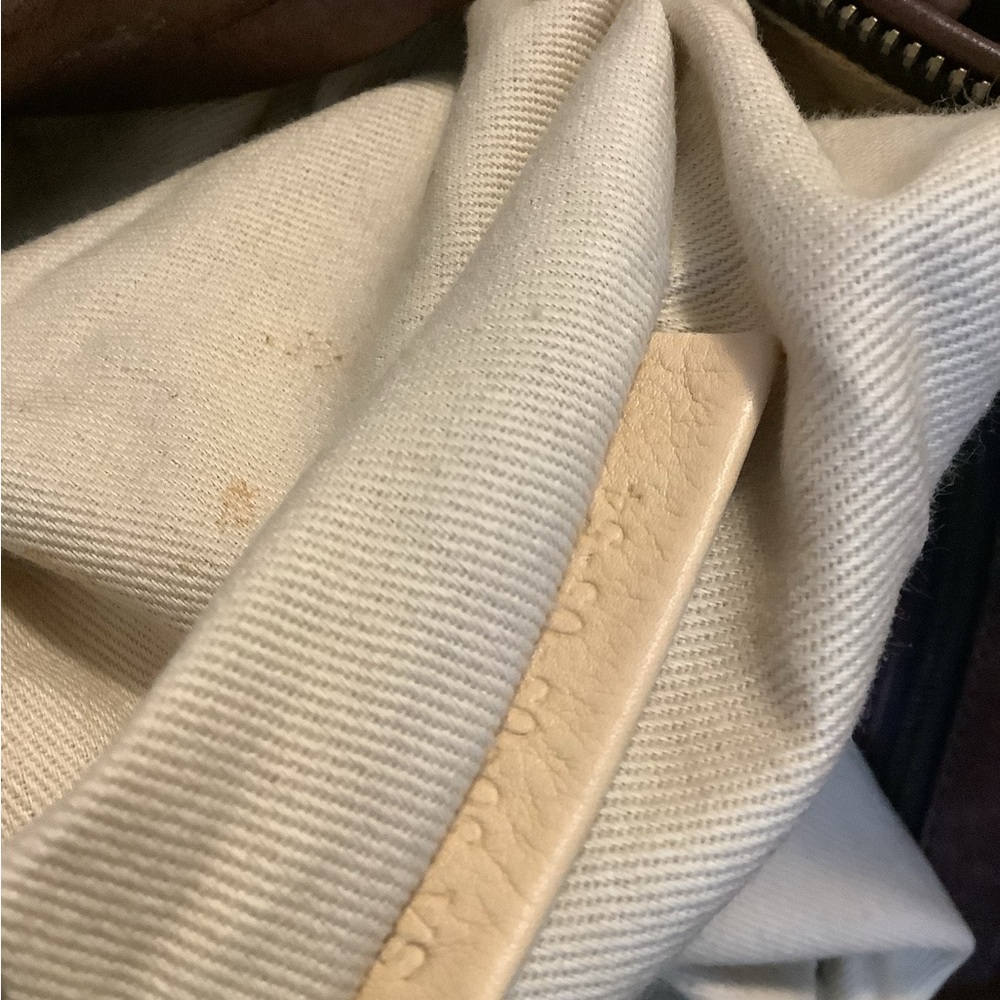 Chloe Silverado - image 8